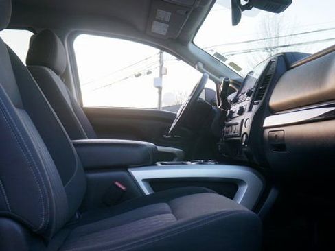 Used 2024 Nissan Titan SV w/ SV Convenience Package AWD/4WD image 46