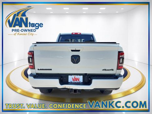 Used 2022 RAM 2500 Laramie AWD/4WD image 7