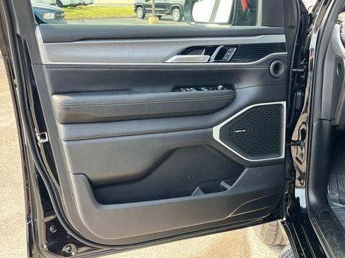 New 2026 Jeep Grand Wagoneer Limited AWD/4WD image 28