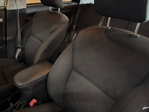 Used 2009 Toyota Matrix w/ PWR Pkg FWD image 6