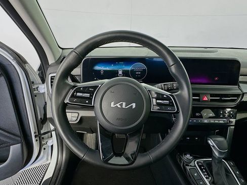 Used 2024 Kia Seltos X-Line AWD/4WD image 11