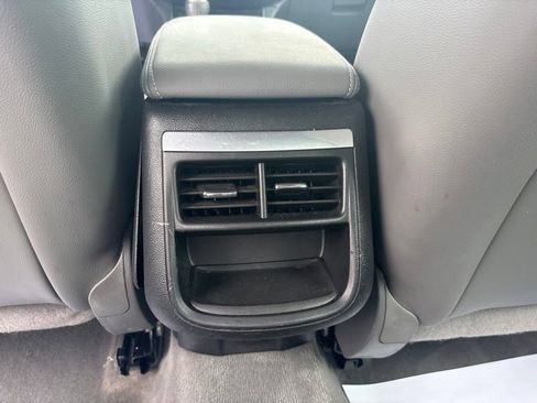 Used 2015 Chevrolet Impala LT w/ Convenience Package FWD image 29