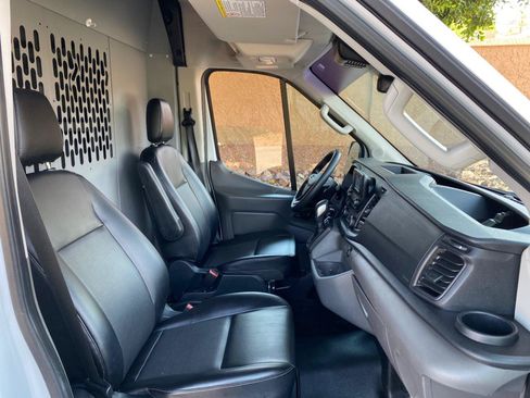 Used 2020 Ford Transit 250 Medium Roof RWD image 36
