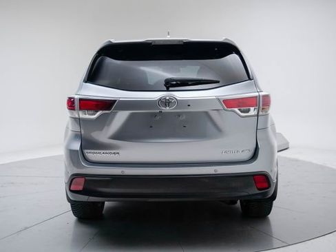 Used 2015 Toyota Highlander Limited image 4