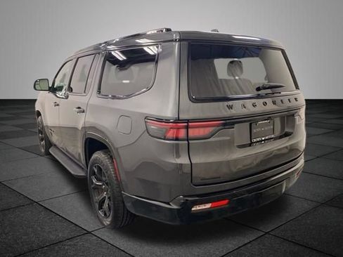 Used 2023 Jeep Wagoneer Series II AWD/4WD image 4