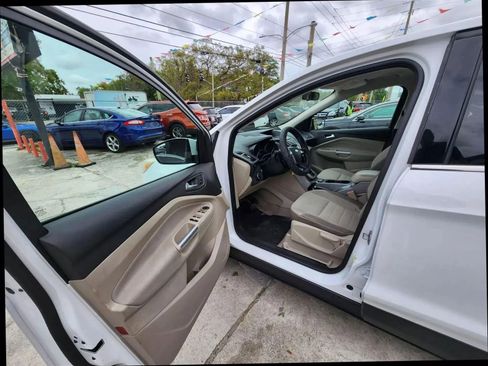 Used 2013 Ford Escape SE FWD image 7