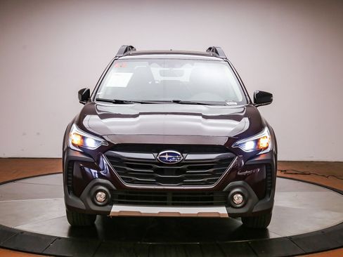 Used 2024 Subaru Outback Limited AWD/4WD image 2