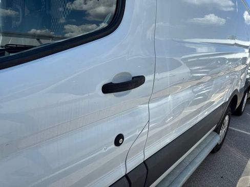 Used 2018 Ford Transit 250 130 Low Roof w/ Exterior Upgrade Package RWD image 9