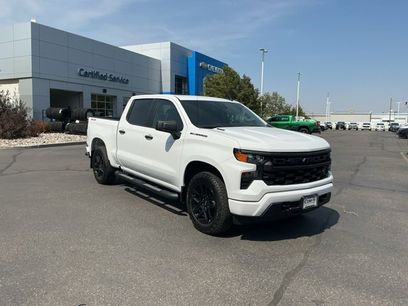 New 2026 Chevrolet Silverado 1500 Custom w/ Turbomax Blackout Package