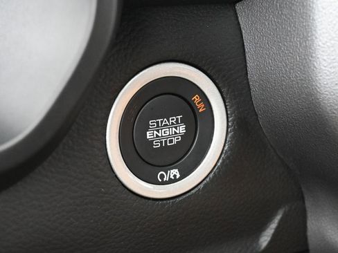 Used 2025 RAM 1500 Big Horn image 32