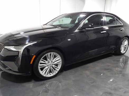 Used 2021 Cadillac CT4 Premium Luxury image 4