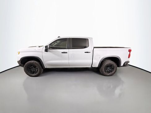 Used 2024 Chevrolet Silverado 1500 ZR2 w/ Technology Package image 4