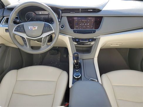 Certified 2023 Cadillac XT5 Premium Luxury image 28