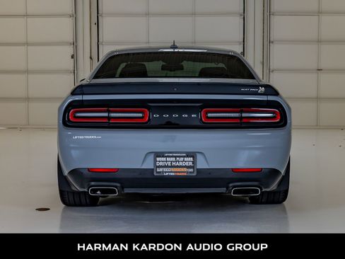 Used 2022 Dodge Challenger R/T Scat Pack RWD image 7
