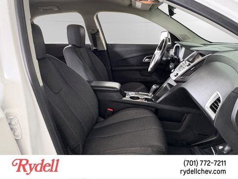 Used 2017 Chevrolet Equinox LT w/ Convenience Package AWD/4WD image 16