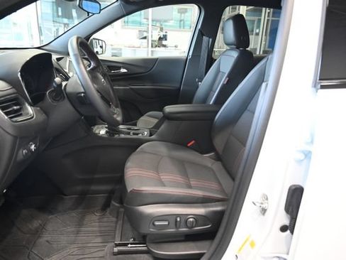 Used 2024 Chevrolet Equinox RS AWD/4WD image 9