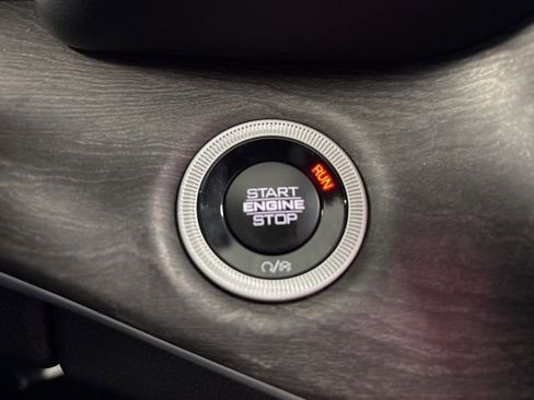 New 2025 Jeep Grand Cherokee Limited image 43