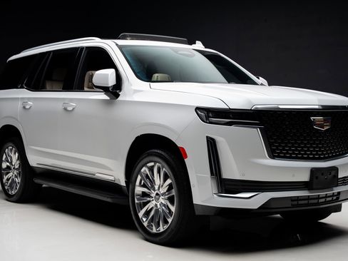 Used 2024 Cadillac Escalade Premium Luxury AWD/4WD image 89