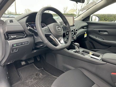 Used 2025 Nissan Sentra SV w/ All-Weather Package image 11