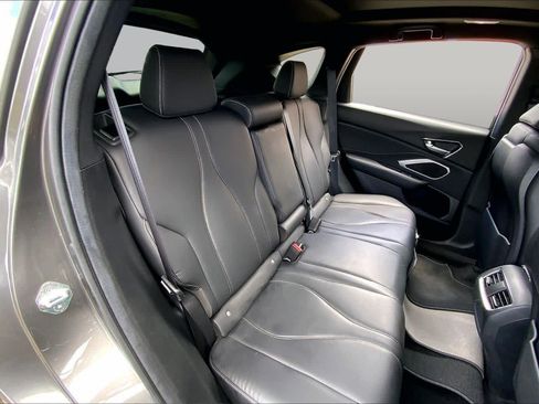 Used 2025 Acura RDX SH-AWD image 19