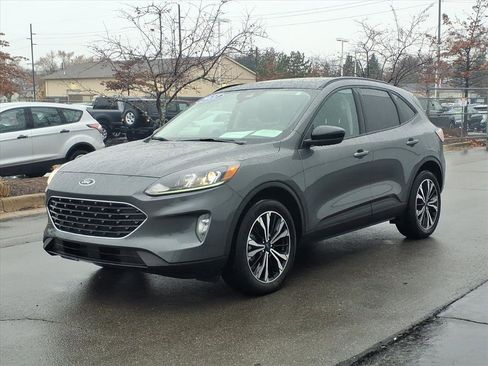 Certified 2022 Ford Escape SEL w/ SEL Stealth AWD Package image 3