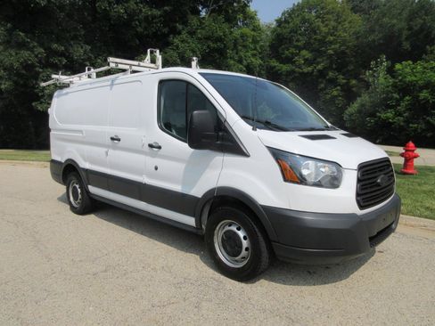 Used 2018 Ford Transit 150 130 Low Roof RWD image 18