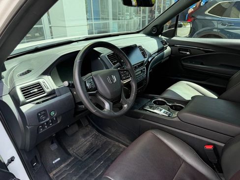 Used 2024 Honda Ridgeline Black Edition image 7