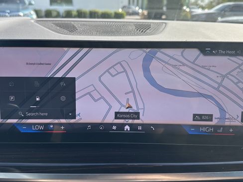 Used 2026 BMW X5 xDrive40i image 25