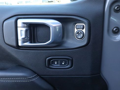 Used 2021 Jeep Wrangler Unlimited Sahara w/ Safety Group image 16