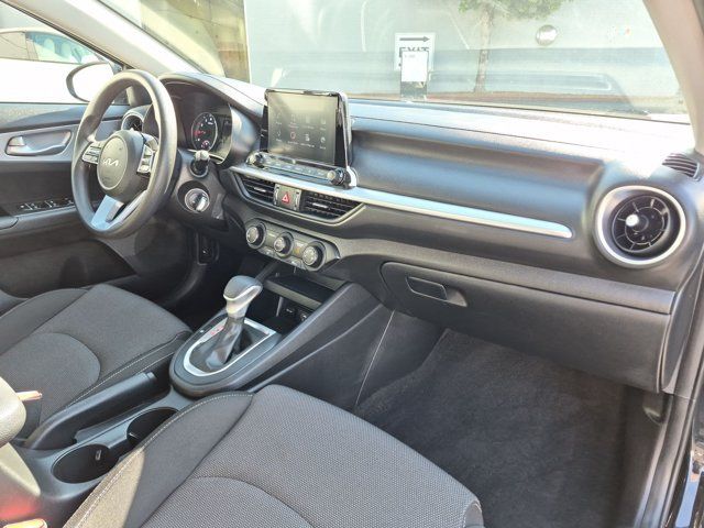 Used 2022 Kia Forte LXS FWD image 20