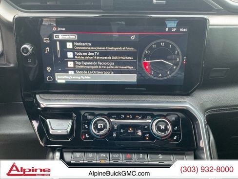 Used 2024 GMC Sierra 2500 Denali w/ Denali Reserve Package image 11