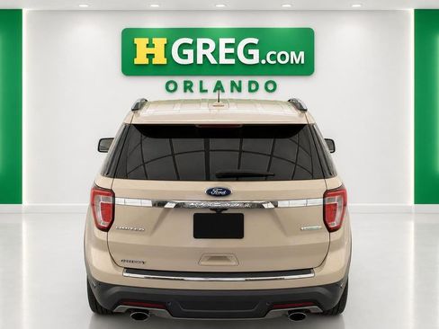 Used 2018 Ford Explorer Limited FWD image 8