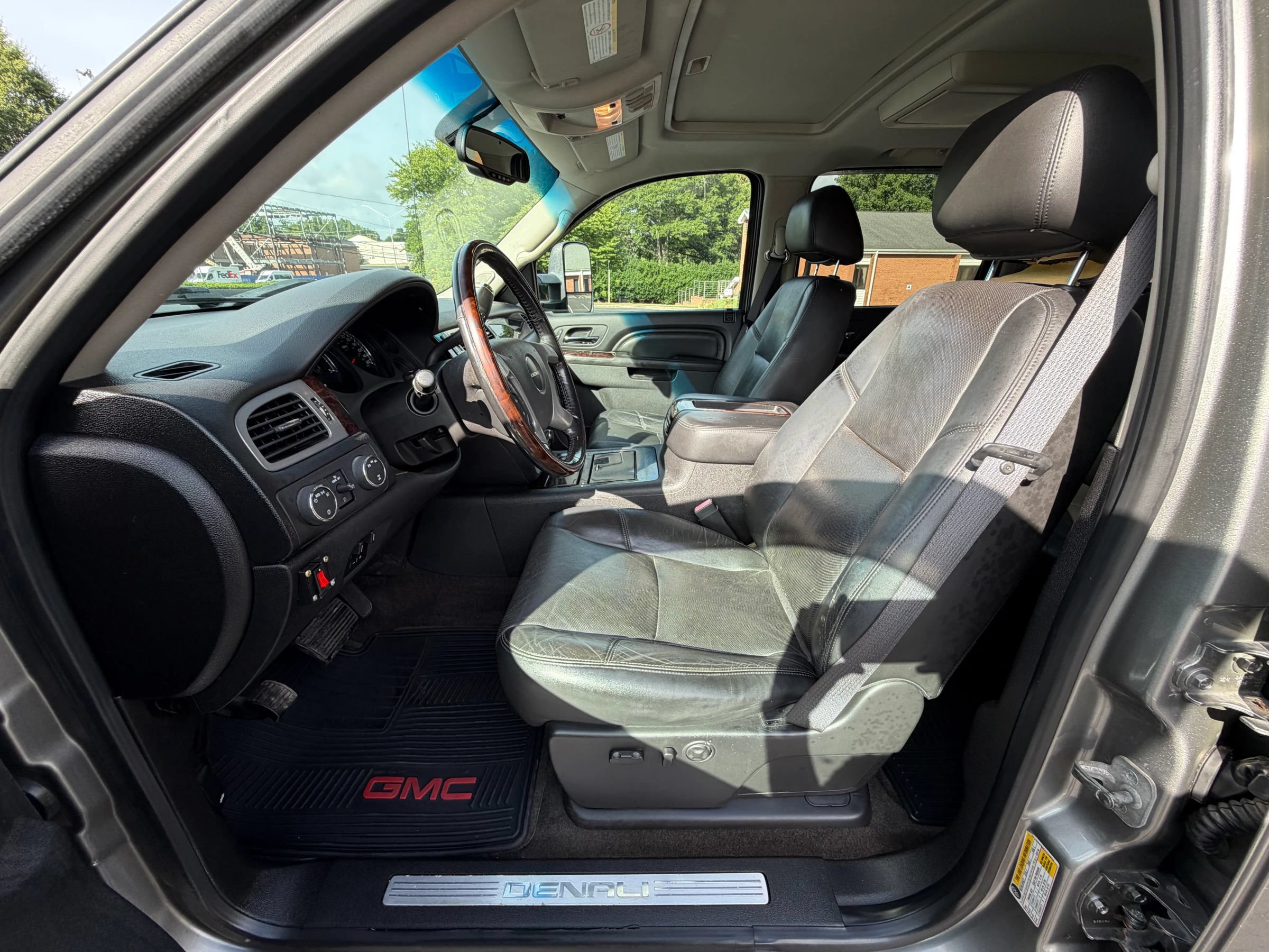 Used 2012 GMC Sierra 3500 Denali AWD/4WD image 16