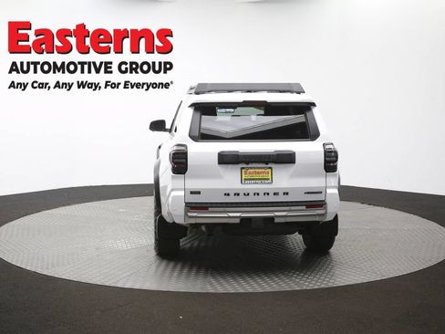 Used 2025 Toyota 4Runner Trailhunter AWD/4WD image 40