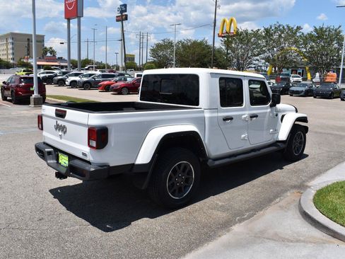 Used 2022 Jeep Gladiator Overland w/ Popular Equipment Package AWD/4WD image 17