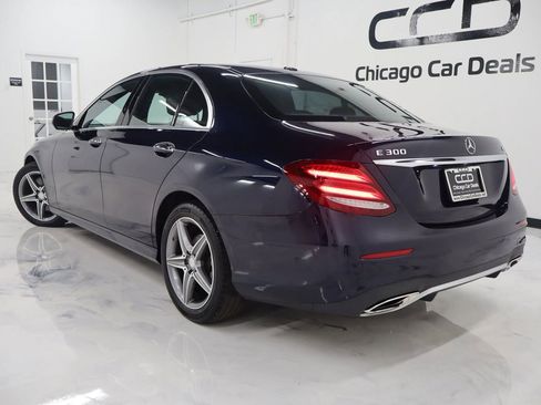 Used 2017 Mercedes-Benz E 300 4MATIC image 5