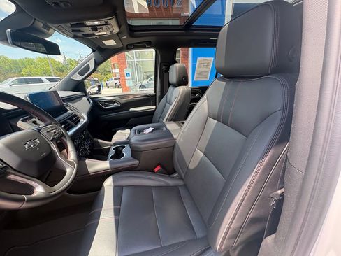 Used 2024 Chevrolet Tahoe RST w/ Luxury Package AWD/4WD image 11