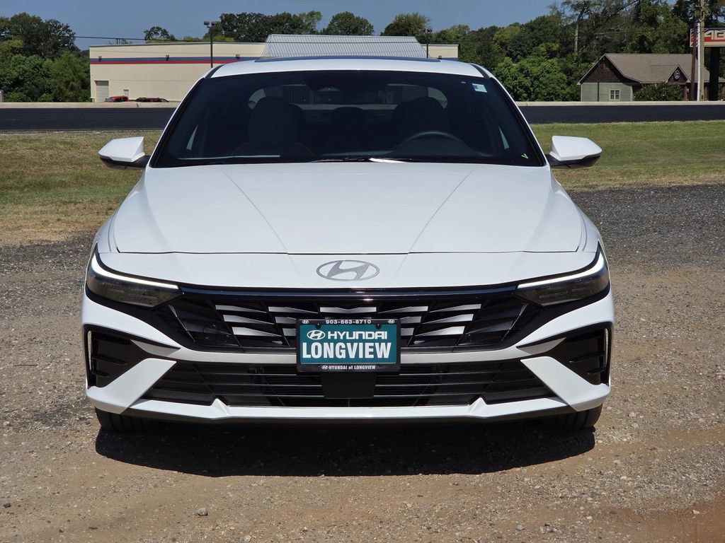 New 2026 Hyundai Elantra Limited FWD image 2