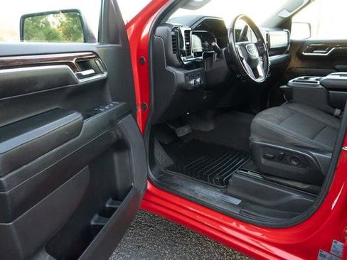 Used 2024 GMC Sierra 1500 SLE w/ Preferred Package image 11