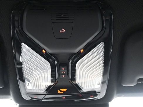 Used 2019 BMW X3 xDrive30i w/ Driving Assistance Package image 18