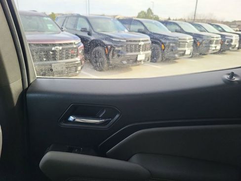 Used 2023 Chevrolet Colorado ZR2 w/ Desert Boss Special Edition image 12