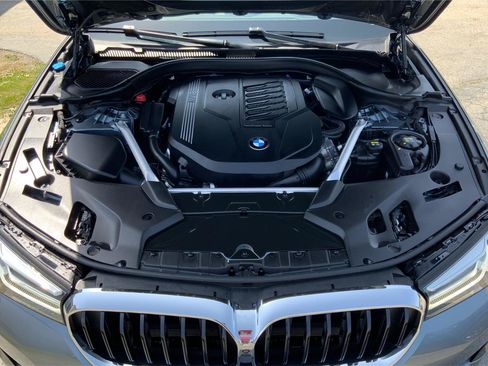 Used 2021 BMW 540i w/ Premium Package RWD image 23