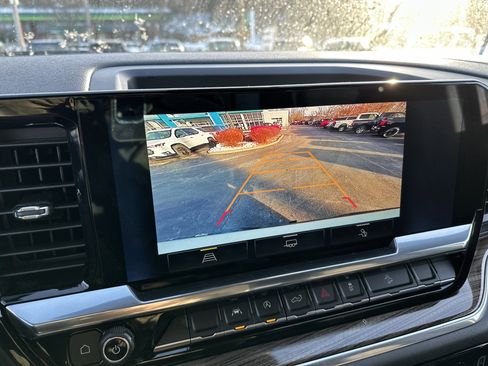 Used 2022 Chevrolet Silverado 1500 LT Trail Boss w/ Convenience Package II image 20