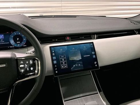 Certified 2026 Land Rover Range Rover Evoque S image 5