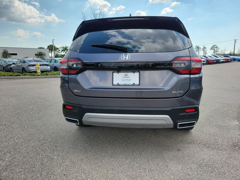 Certified 2024 Honda Pilot Elite image 5