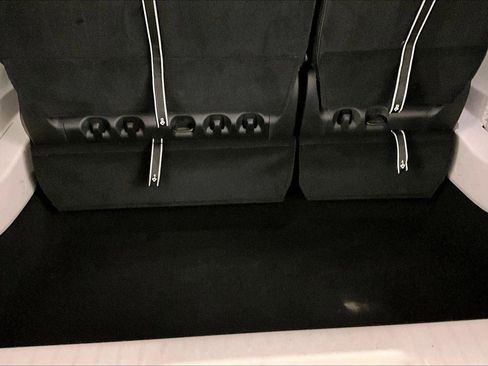 Used 2023 Chrysler Pacifica Touring-L image 35