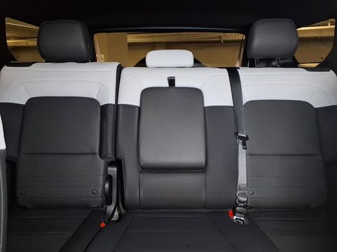 Used 2025 GMC Hummer EV 2X AWD/4WD image 13