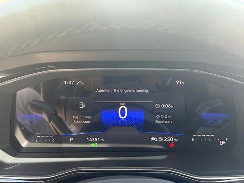 Used 2023 Volkswagen Jetta SE w/ Panoramic Sunroof Package image 28