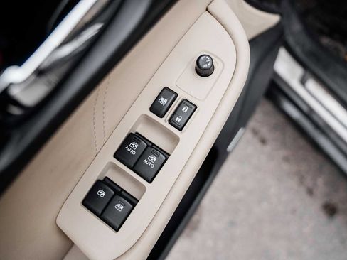 Used 2019 Subaru Outback 2.5i Limited w/ Popular Package #2 image 19