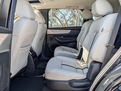 Certified 2024 MAZDA CX-90 Plug-In Hybrid w/ Preferred AWD/4WD image 15